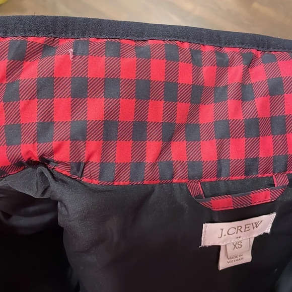 J. CREW Excursion Buffalo Red Black Plaid Vest Down Filled XS - Picture 3 of 9